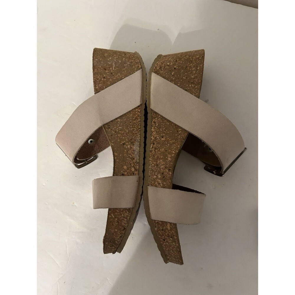 Bio-Gold Italian Leather Double Strap Buckle Cork Wedge Sandal beige Womens 9 - Picture 3 of 7